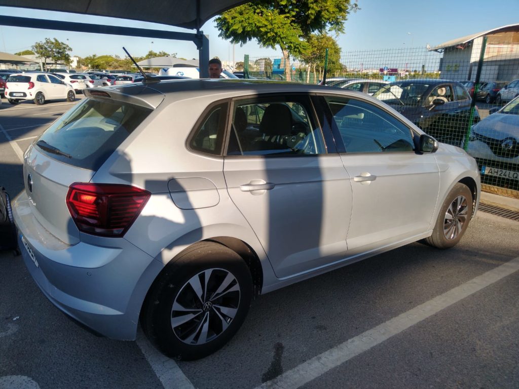 Sunny break in the Algarve car hire