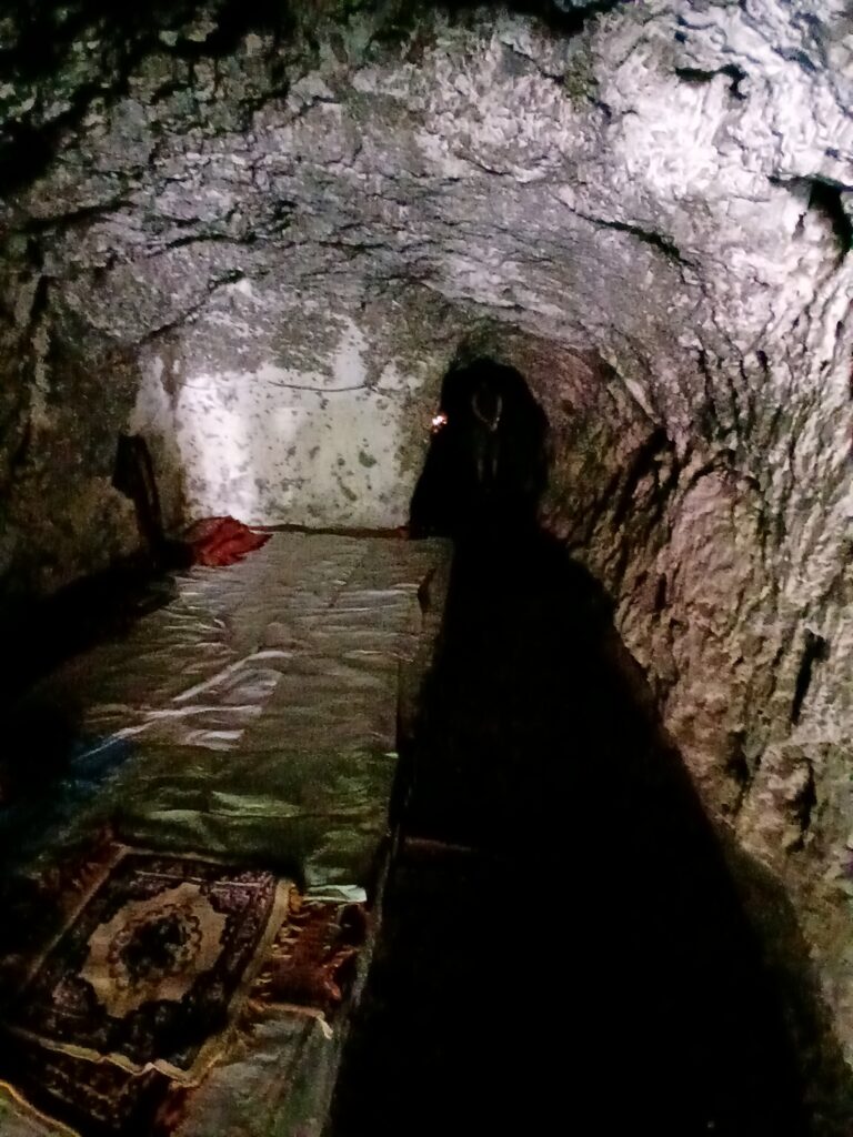 Cave ashram Rishikesh 
